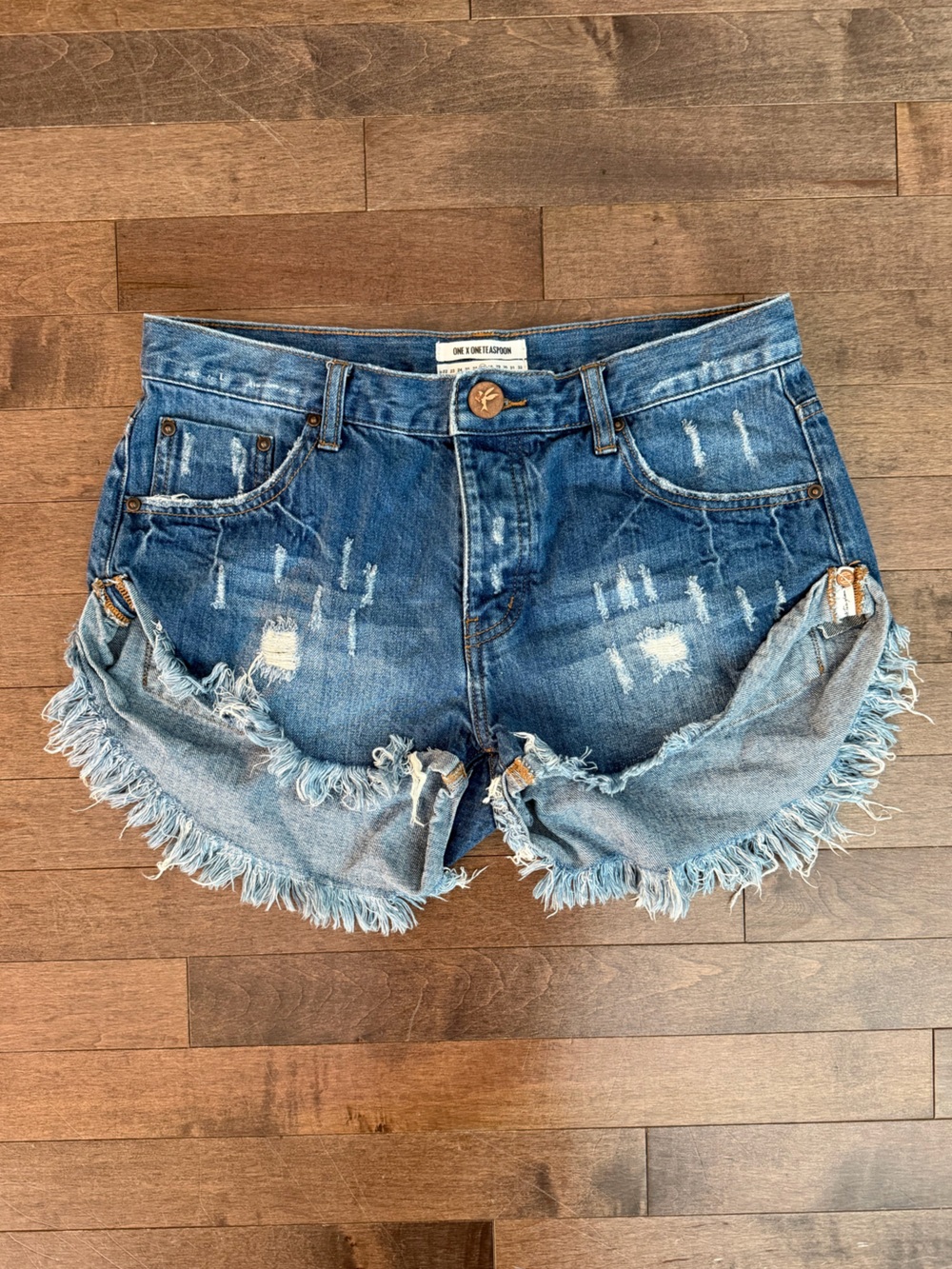 One Teaspoon Bandits Low Waist Distressed Denim Shorts - Size 27